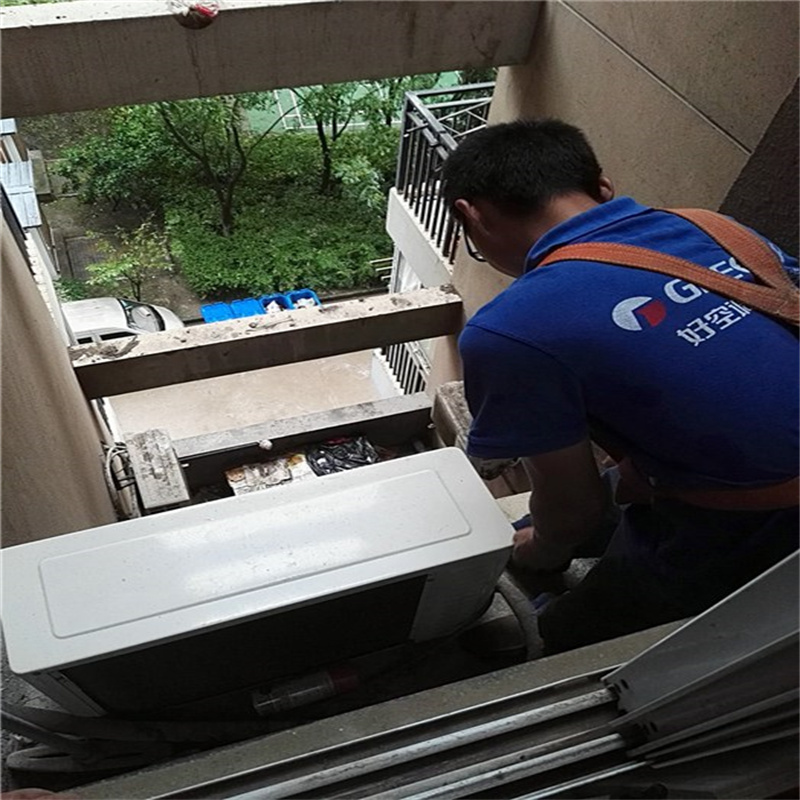深圳宝安港隆城空调维修移动-空调不制冷维修，附近空调维修快速上门